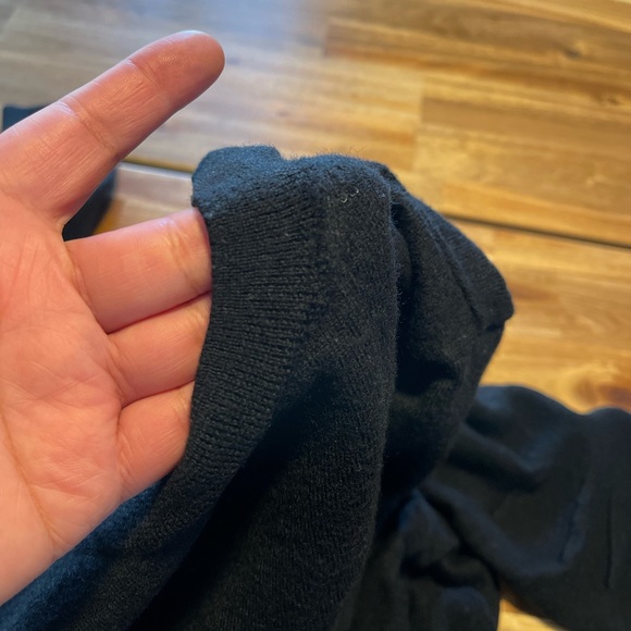 Burberry Sweater - Picture 5 of 9